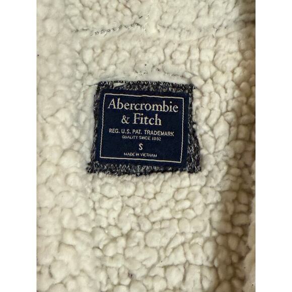 NWOT Abercrombie & Fitch Women Cardigan Sweater Size Small Gray White Collared - Picture 3 of 10